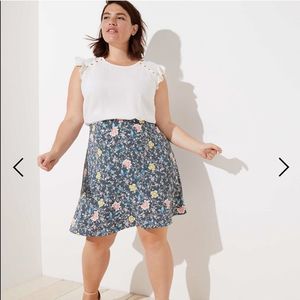 LOFT Plus Floral Vine Flippy Skirt